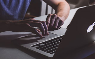 意甲知名媒体人：米兰应保持冷静，只有战胜那不勒斯才能回应那些质疑阿莱格里的人